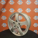 Käytetty DEZENT vannesarja 15"