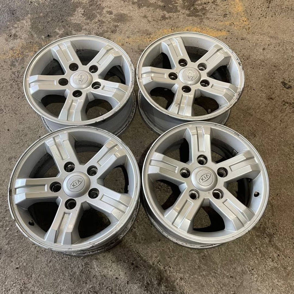 Käytetty KIA vannesarja 5x139,7 ET 46 KR 95,3 7x16"