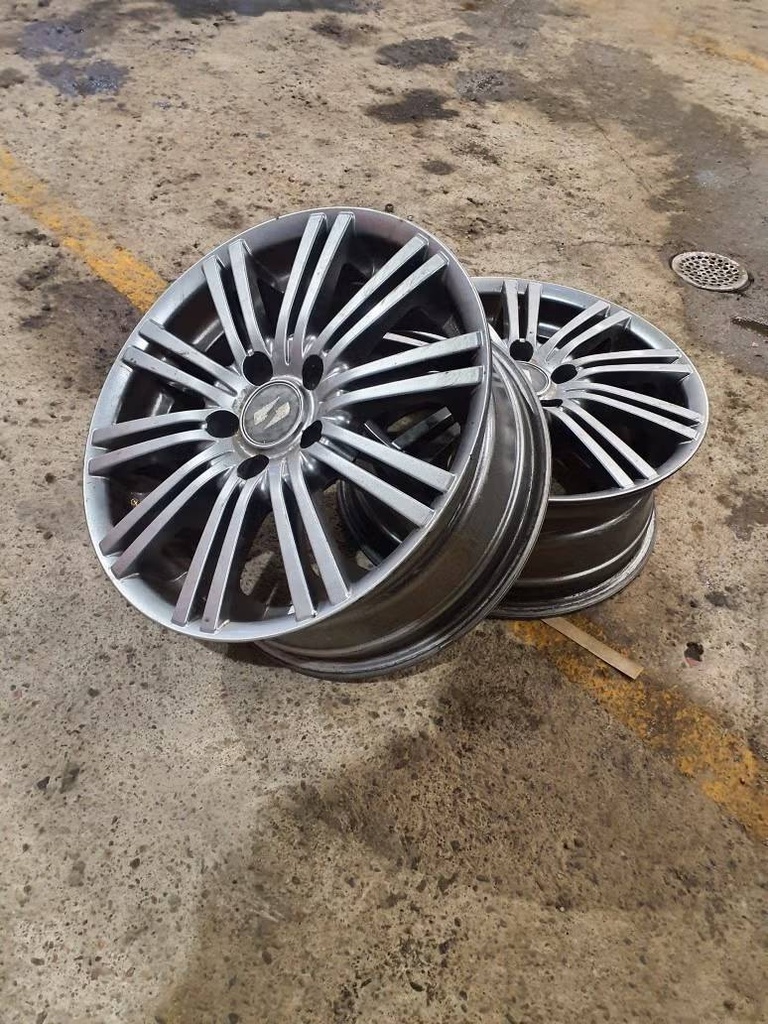 Käytetty vannesarja 5x110 ET 37 KR 66,6 7x16"