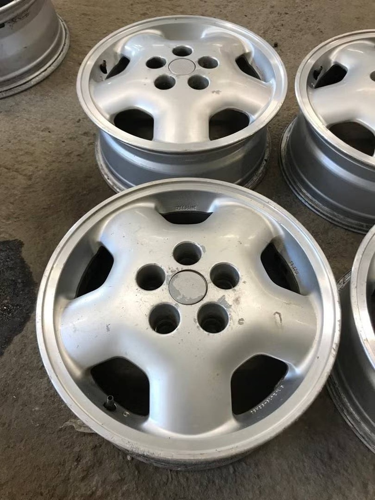 Käytetty vannesarja 5x108 ET 50 KR 60,1 6,5x15"