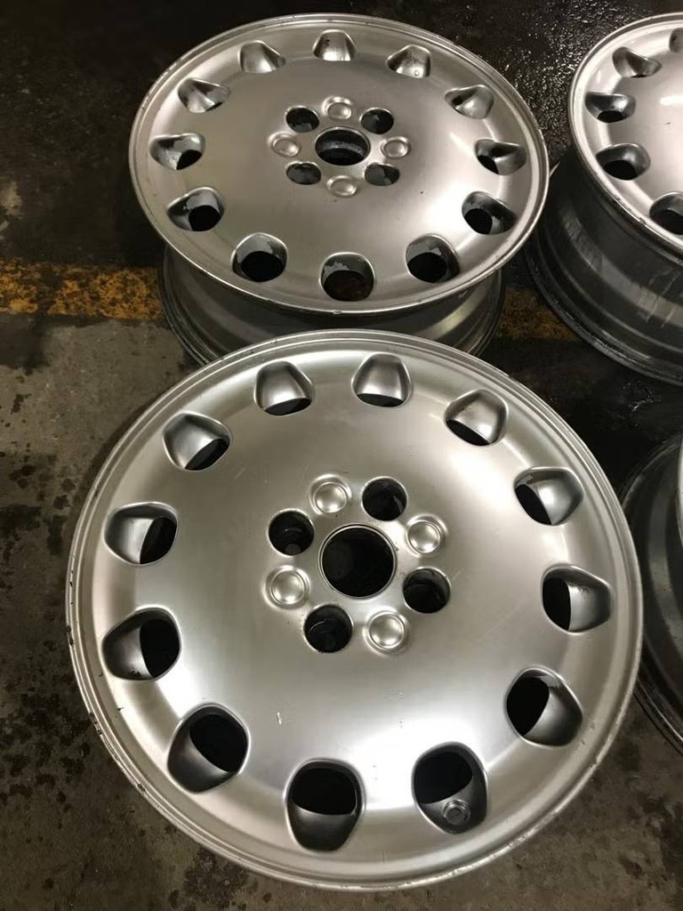 Käytetty vannesarja 4x114,3 ET 44 KR 69,1 6,5x16"