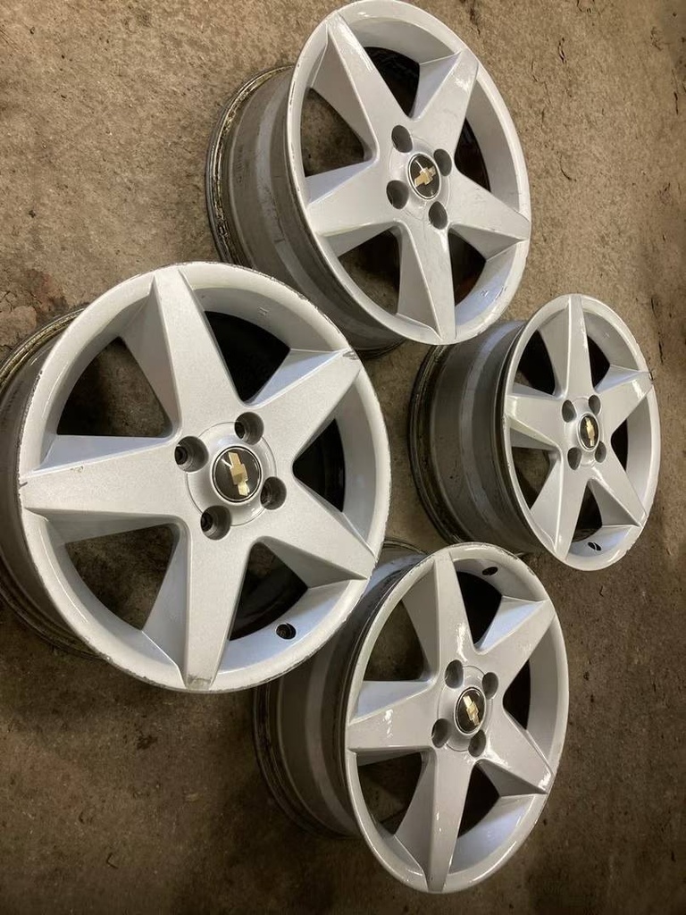 Käytetty vannesarja 17"