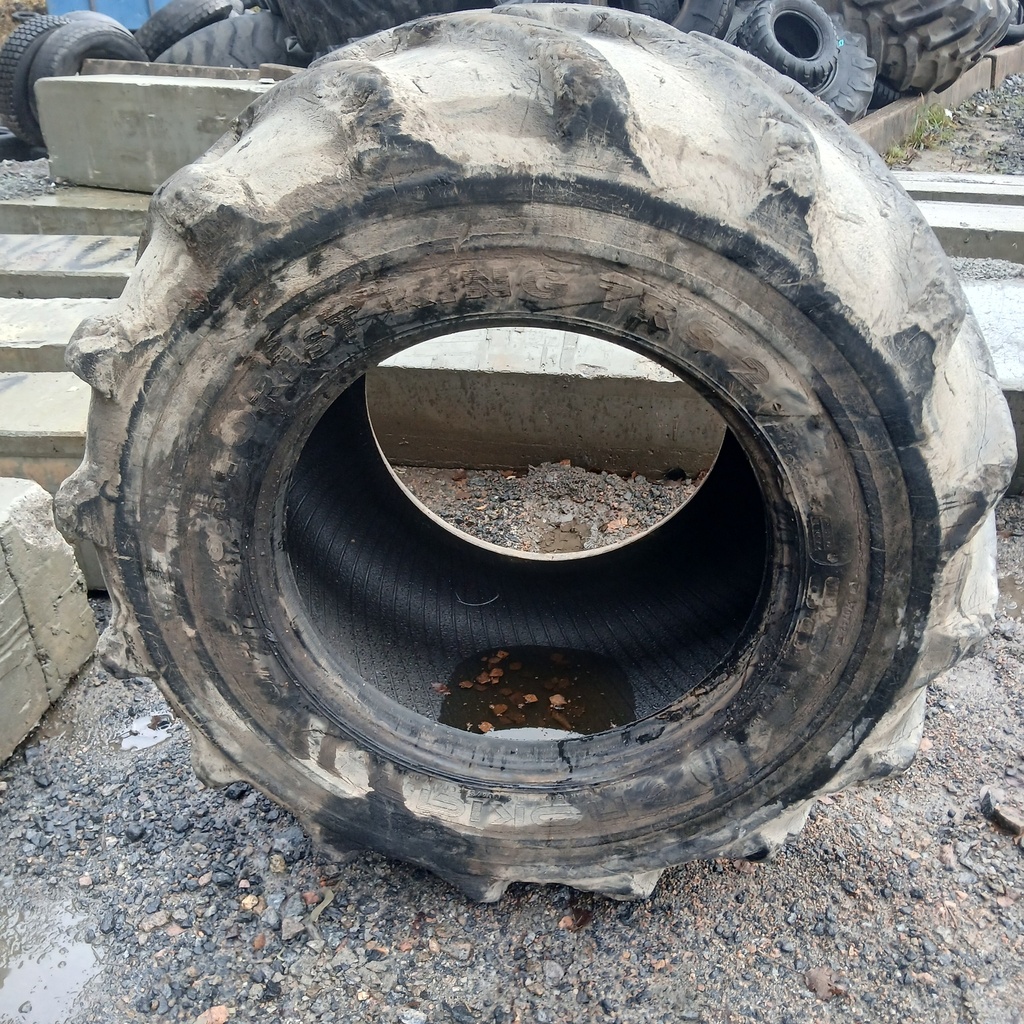 710/45-26.5 24 173A8/180A2 Nokian Tyres Forest King TRS 2 SF TT Käytetty 30mm