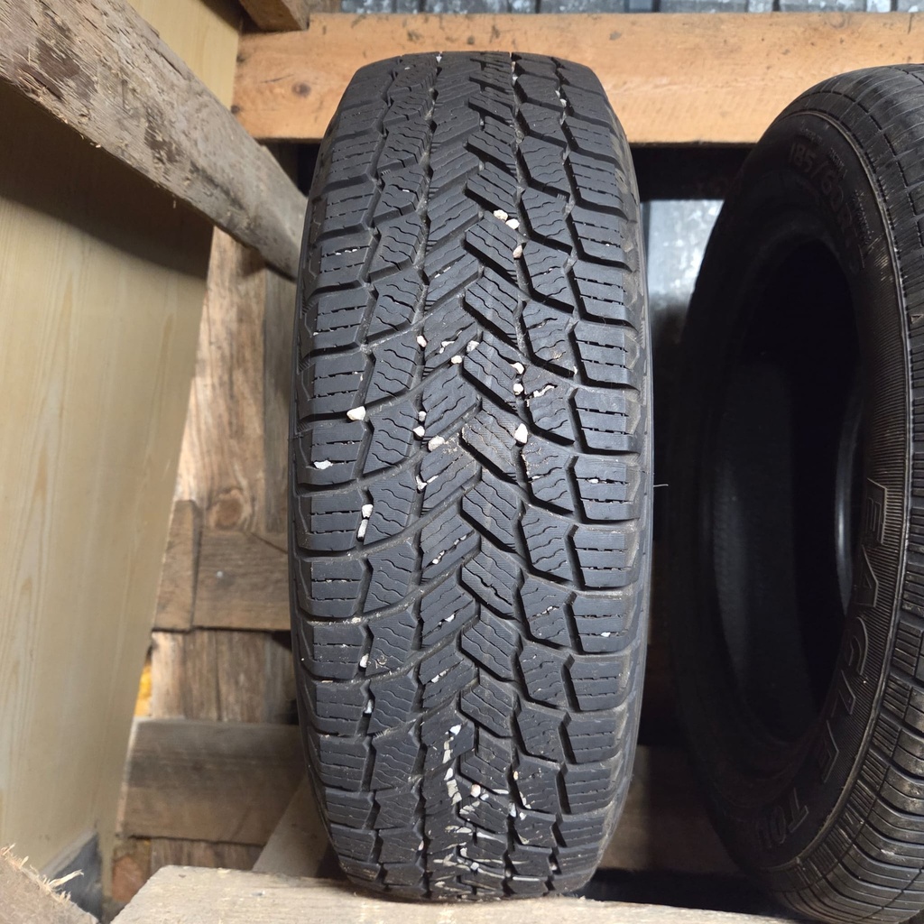 185/60R15 88H Michelin X-ICE snow Käytetty kitkarengas 7mm DOT-21