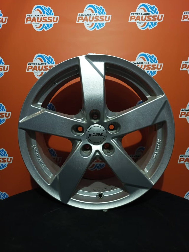Käytetty RIAL vannesarja 5x108 ET 50 KR 63,4 7x17"
